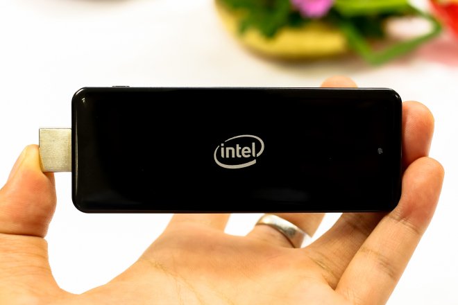 Máy vi tính siêu nhỏ của Intel https://maytinhnamhung.com/