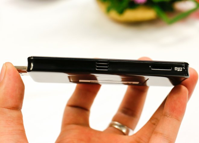 Máy vi tính siêu nhỏ của Intel https://maytinhnamhung.com/