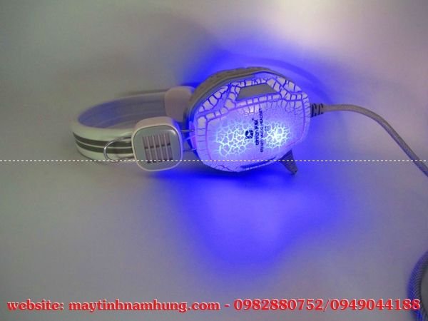 tai nghe co den cho quan net qinlian a7