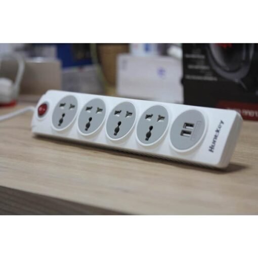 Ổ cắm đa năng Huntkey SZN-507 3m chống sét 4 ổ / 2 USB 2.1A
