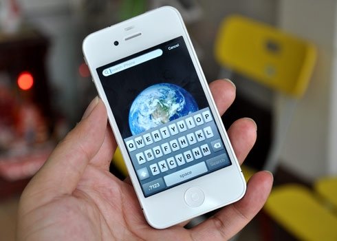 iPhone 4 trắng xách tay đang bị làm giá https://maytinhnamhung.com/