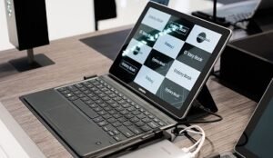 Kết nối truyền hình ảnh của Samsung Galaxy Book ra máy chiếu - TV cổng VGA hoặc HDMI https://maytinhnamhung.com/