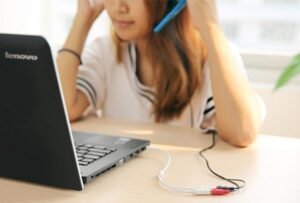 Kết nối tai nghe và mic với laptop chỉ có 1 cổng audio 3.5mm https://maytinhnamhung.com/