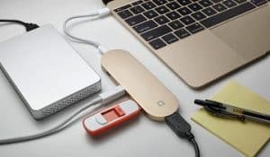 Những phụ kiện kết nối với cổng USB trên macbook pro 2016 https://maytinhnamhung.com/