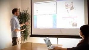 Cáp kết nối máy chiếu cho Macbook Air, Macbook Pro. https://maytinhnamhung.com/