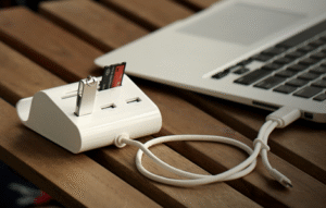 Giới thiệu bộ chia USB cho Macbook pro 2016 https://maytinhnamhung.com/