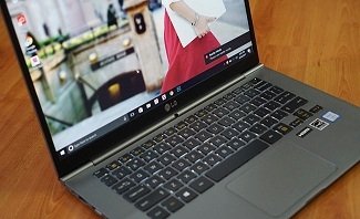 Phụ kiện kết nối máy chiếu cho LG Gram https://maytinhnamhung.com/