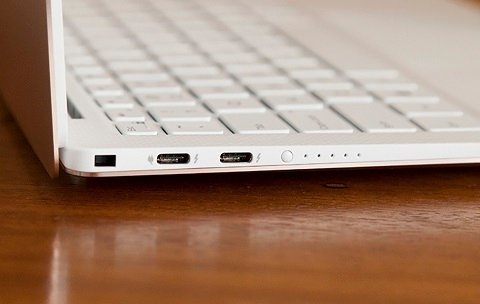 Bộ chia USB type C hub đa năng cho Dell XPS 13 9370 ra mắt năm 2018 https://maytinhnamhung.com/